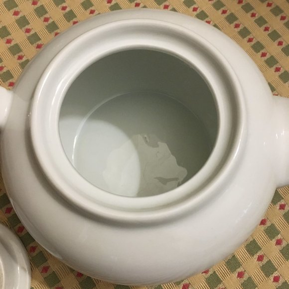 Contemporary White Tea Pot with Cups and Saucers - Picture 3 of 10